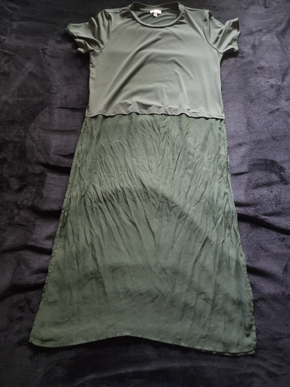 Lily White Olive Green Short Sleeve Midi Dress